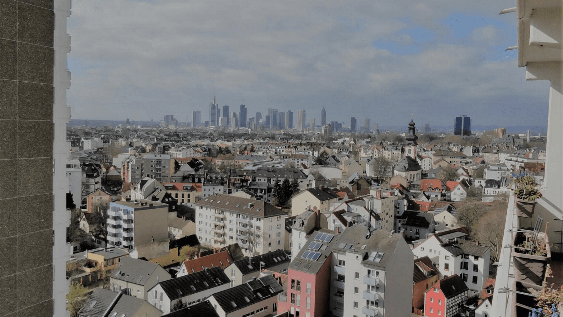 Pronájem bytu 2+1 67 m², Frankfurt am Main, Hessen Pronájem bytu 2+1 67 m², Frankfurt am Main, Hessen