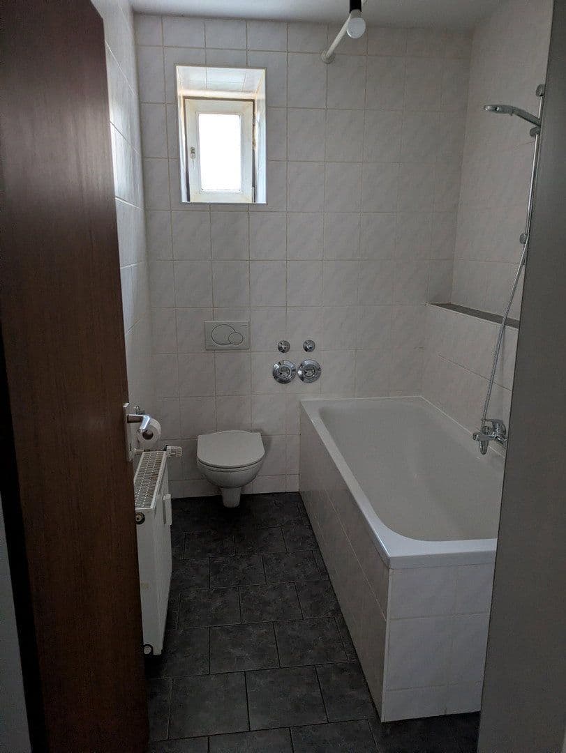 Pronájem bytu 2+1 44 m², Augsburg, Bavorsko Pronájem bytu 2+1 44 m², Augsburg, Bavorsko