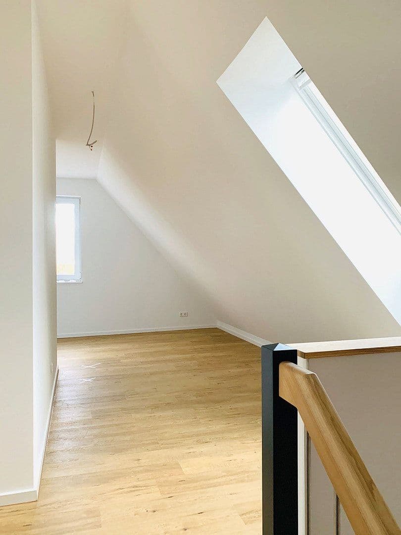 Pronájem bytu 3+kk 131 m², Hindenburgsstr. 30, Langenhagen, Dolní Sasko Pronájem bytu 3+kk 131 m², Hindenburgsstr. 30, Langenhagen, Dolní Sasko