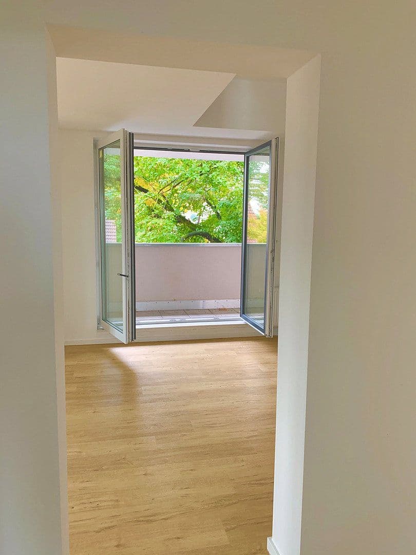 Pronájem bytu 3+kk 131 m², Hindenburgsstr. 30, Langenhagen, Dolní Sasko Pronájem bytu 3+kk 131 m², Hindenburgsstr. 30, Langenhagen, Dolní Sasko
