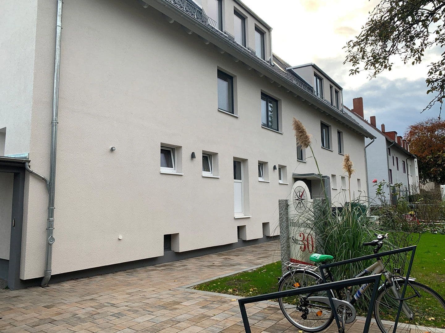 Pronájem bytu 3+kk 131 m², Hindenburgsstr. 30, Langenhagen, Dolní Sasko Pronájem bytu 3+kk 131 m², Hindenburgsstr. 30, Langenhagen, Dolní Sasko