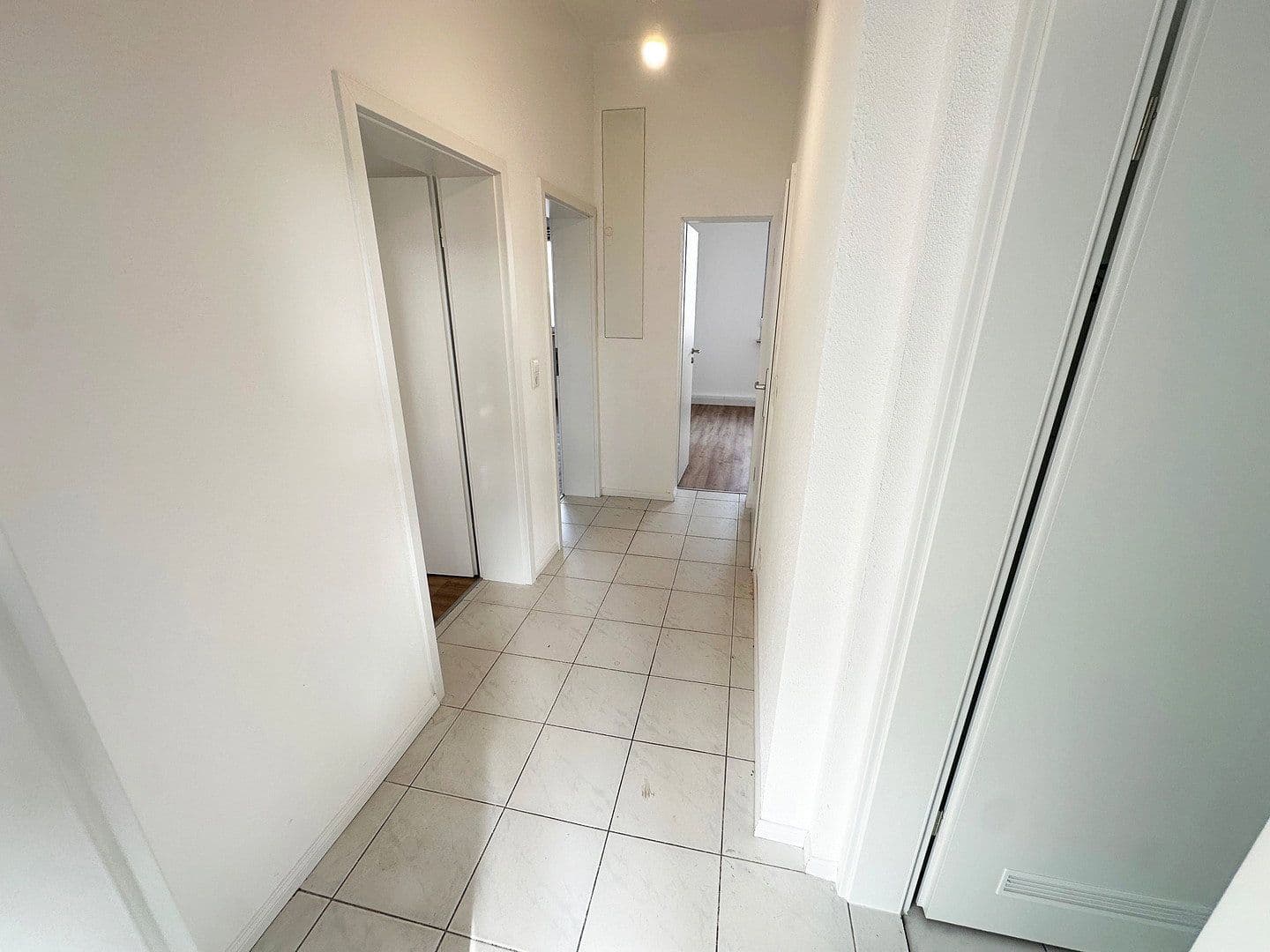 Pronájem bytu 3+kk 82 m², Heilbronn, Bádensko-Württembersko Pronájem bytu 3+kk 82 m², Heilbronn, Bádensko-Württembersko