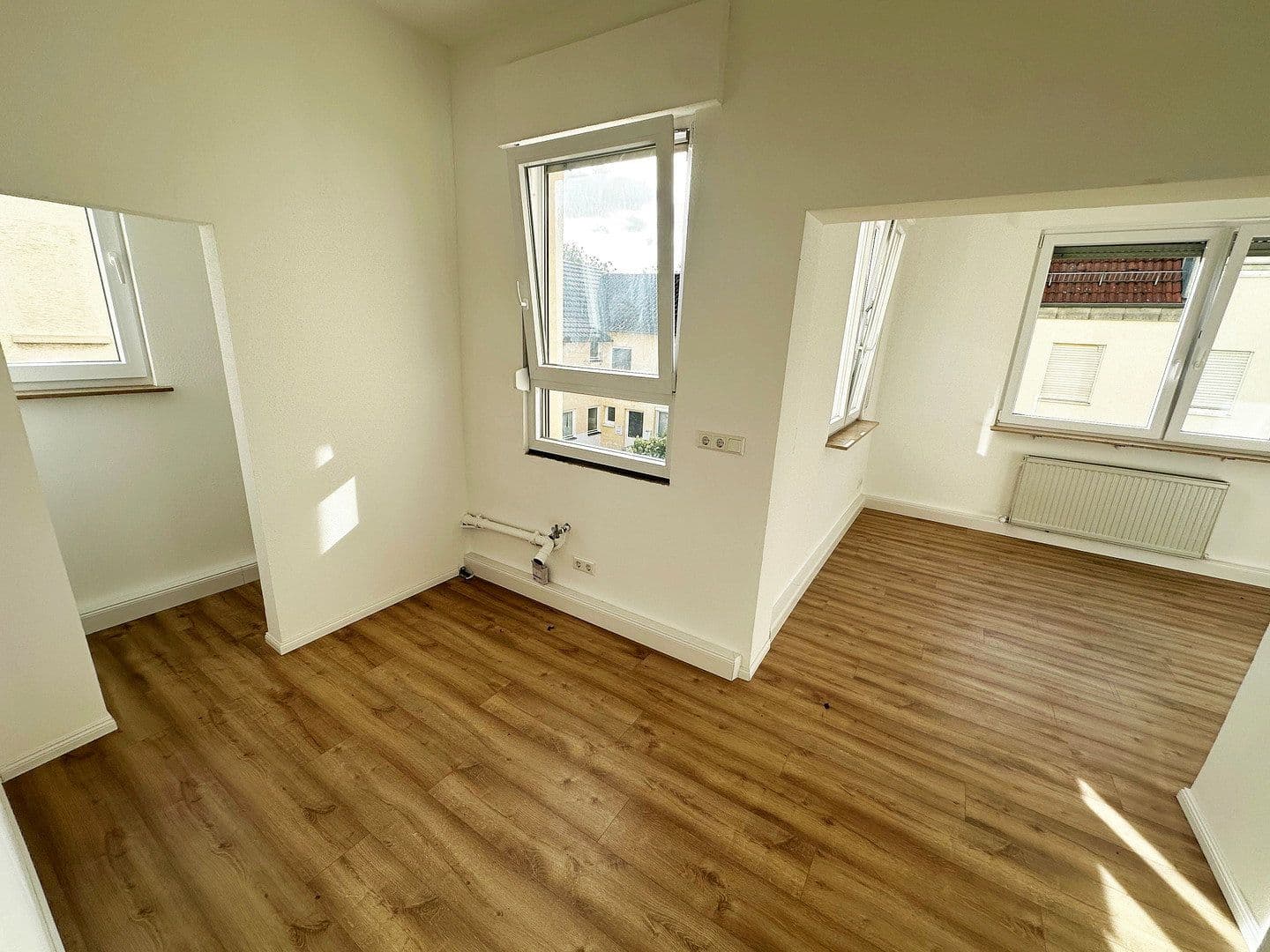 Pronájem bytu 3+kk 82 m², Heilbronn, Bádensko-Württembersko Pronájem bytu 3+kk 82 m², Heilbronn, Bádensko-Württembersko