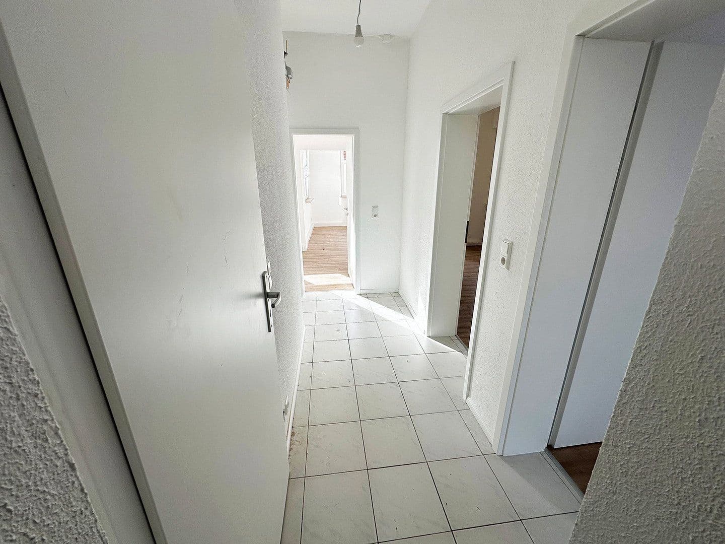 Pronájem bytu 3+kk 82 m², Heilbronn, Bádensko-Württembersko Pronájem bytu 3+kk 82 m², Heilbronn, Bádensko-Württembersko