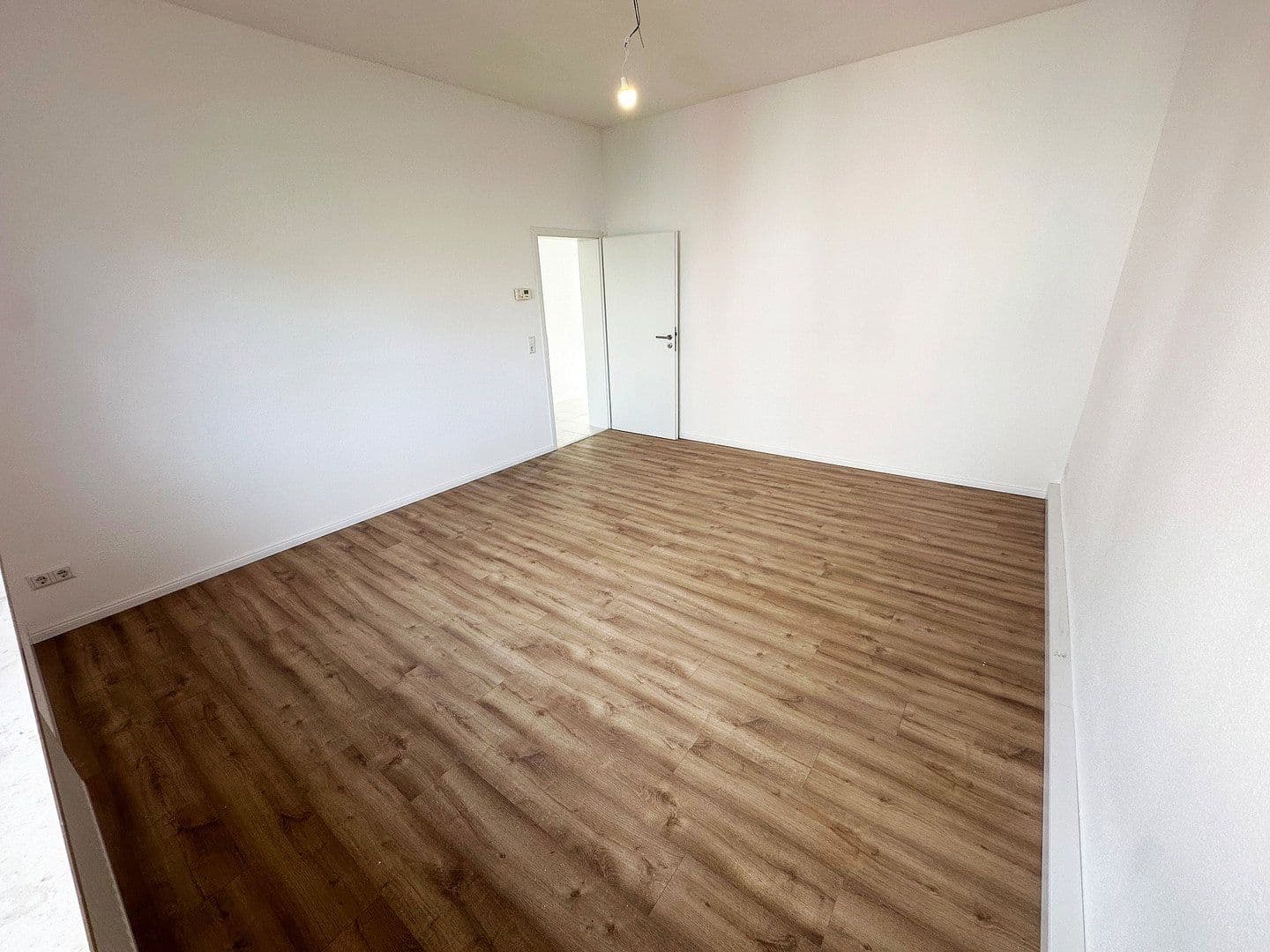 Pronájem bytu 3+kk 82 m², Heilbronn, Bádensko-Württembersko Pronájem bytu 3+kk 82 m², Heilbronn, Bádensko-Württembersko
