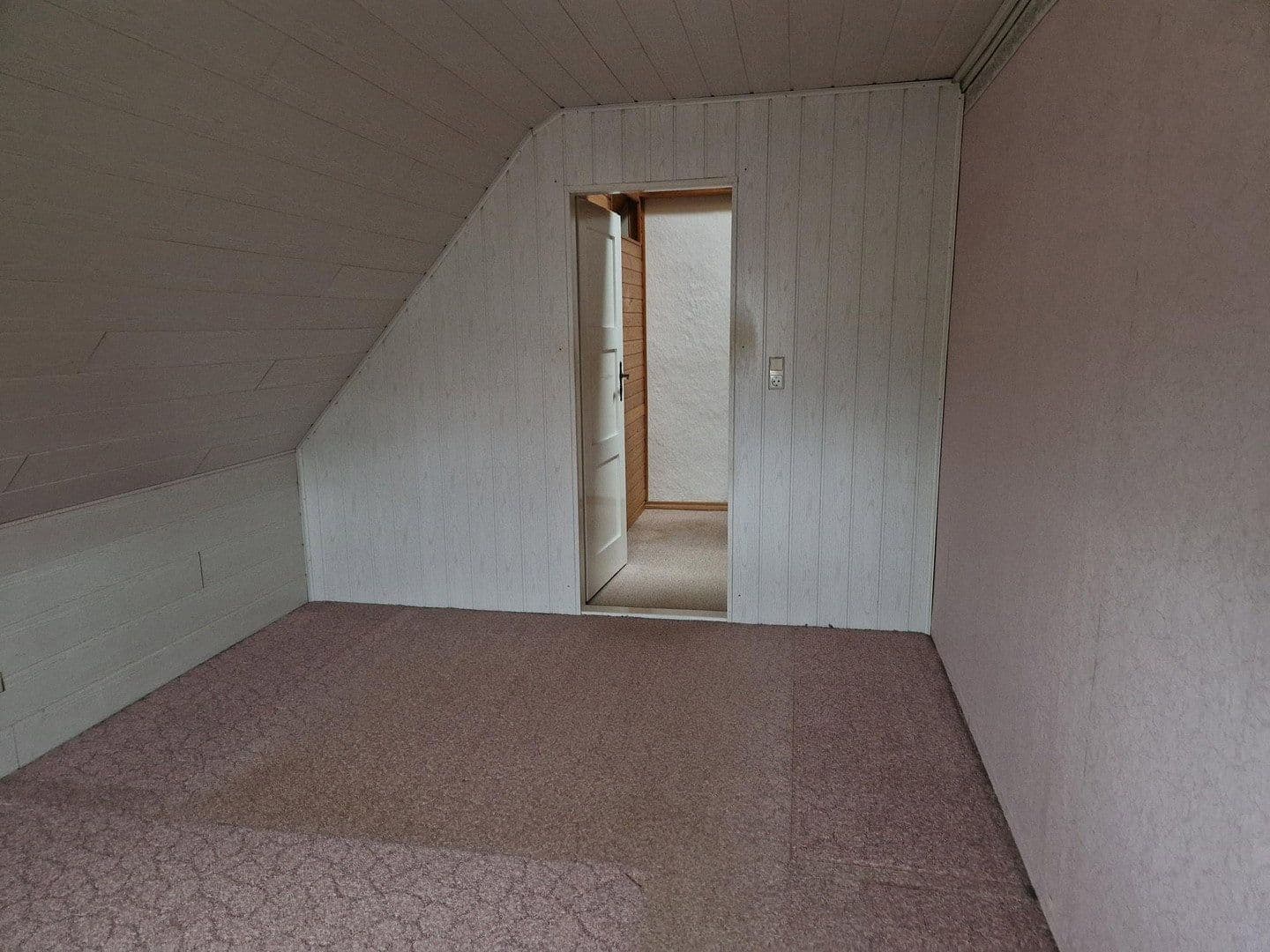 Prodej domu 98 m², pozemek 790 m², Adorf/Vogtland, Sasko Prodej domu 98 m², pozemek 790 m², Adorf/Vogtland, Sasko