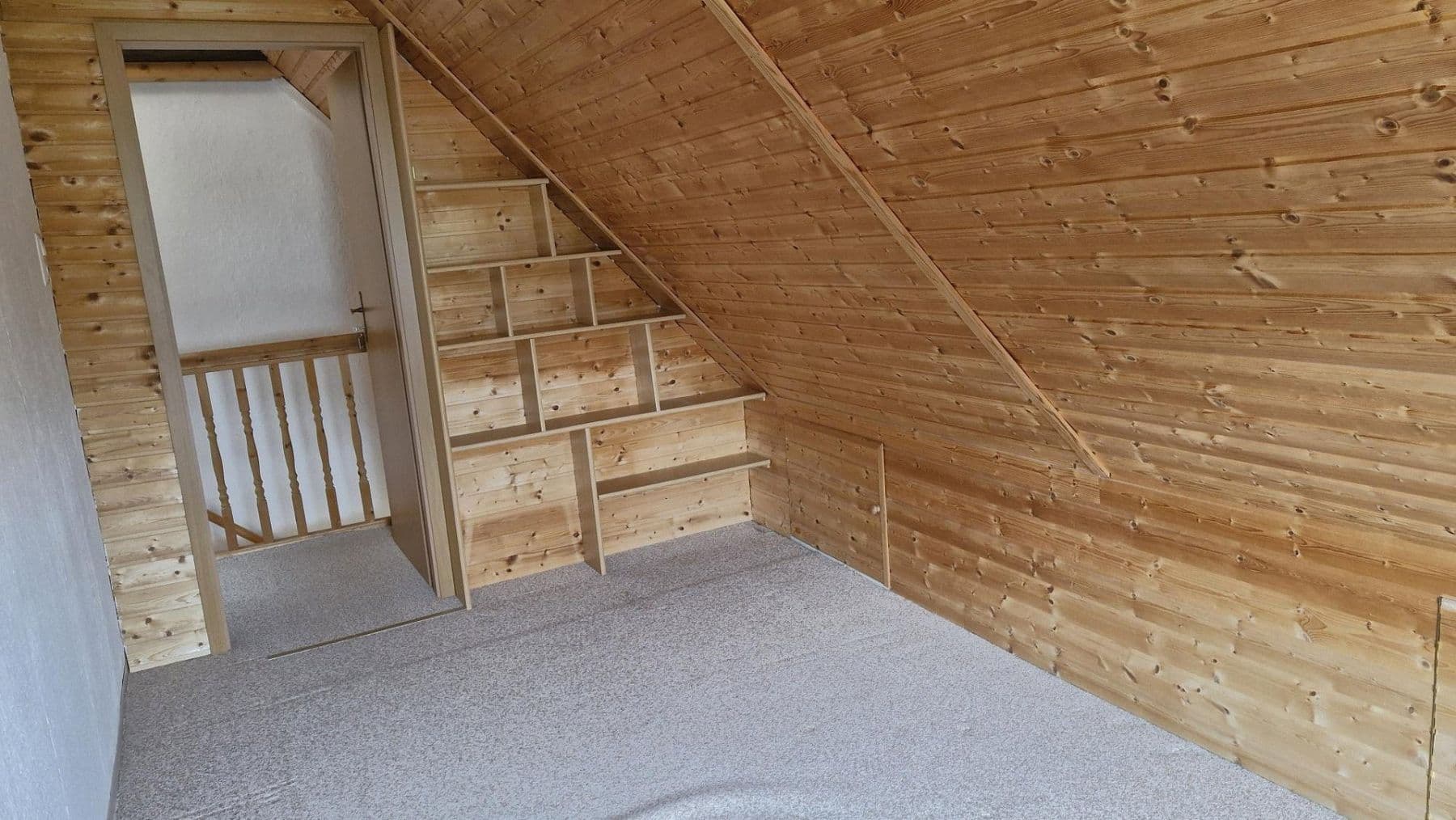 Prodej domu 98 m², pozemek 790 m², Adorf/Vogtland, Sasko Prodej domu 98 m², pozemek 790 m², Adorf/Vogtland, Sasko