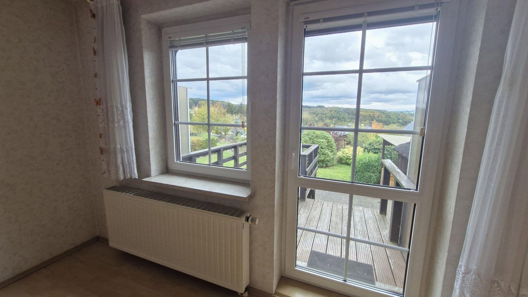 Prodej domu 98 m², pozemek 790 m², Adorf/Vogtland, Sasko Prodej domu 98 m², pozemek 790 m², Adorf/Vogtland, Sasko