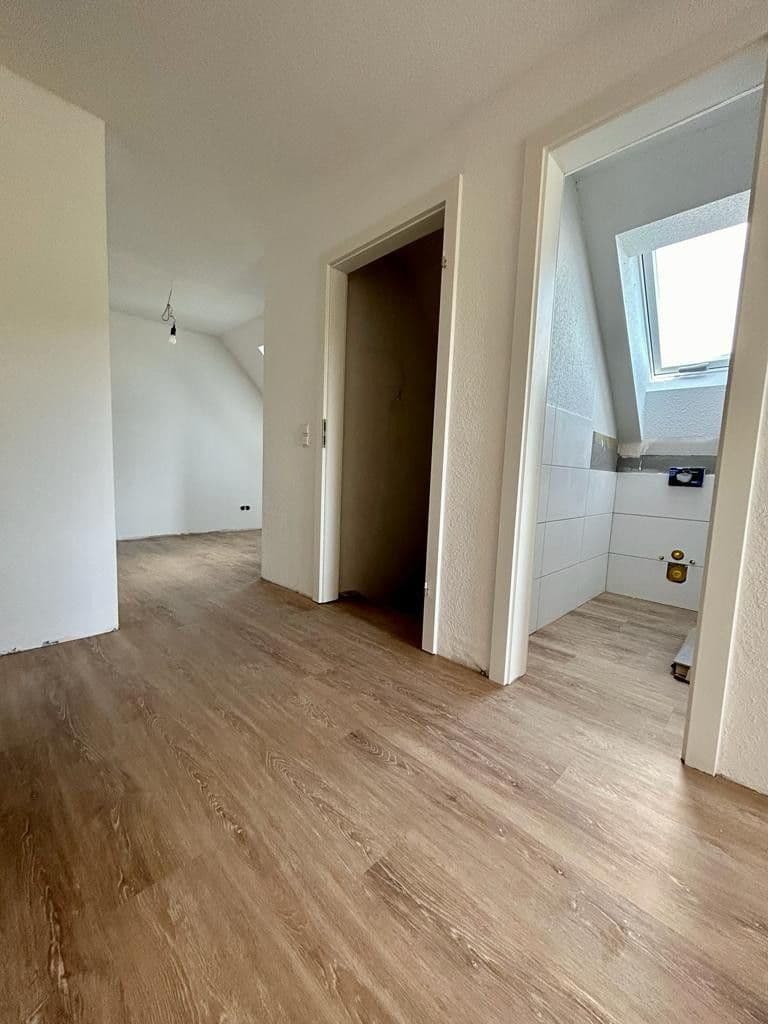 Pronájem bytu 3+1 75 m², Grünwiesen 21, Kupferzell, Bádensko-Württembersko Pronájem bytu 3+1 75 m², Grünwiesen 21, Kupferzell, Bádensko-Württembersko