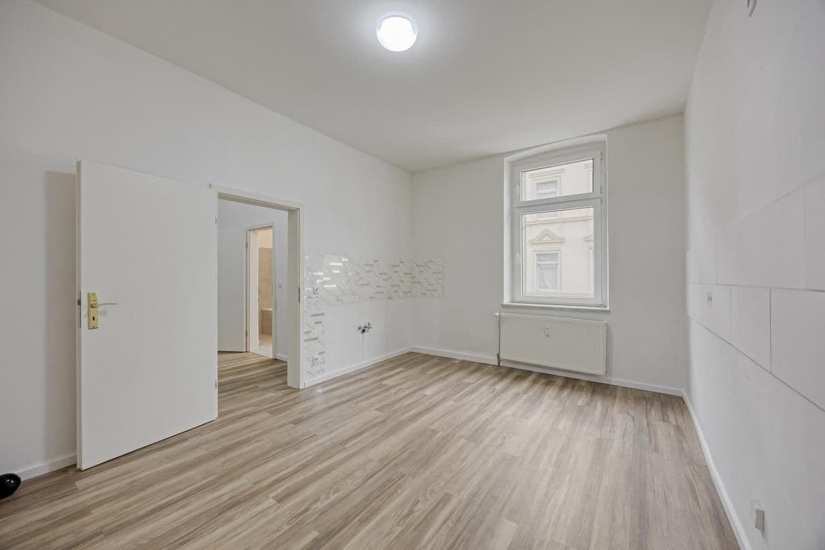 Pronájem bytu 3+1 78 m², Braunschweigerstr. 20, Gelsenkirchen, Severní Porýní-Vestfálsko Pronájem bytu 3+1 78 m², Braunschweigerstr. 20, Gelsenkirchen, Severní Porýní-Vestfálsko