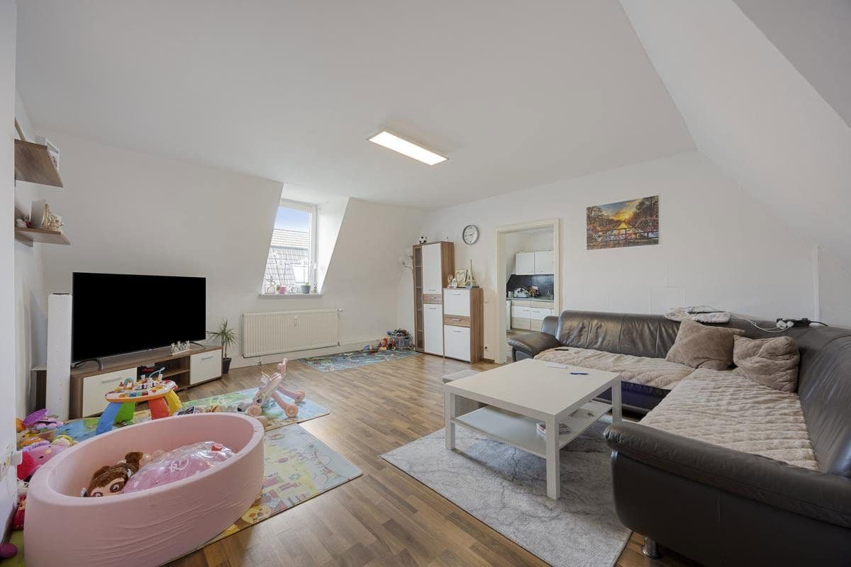 Pronájem bytu 3+1 87 m², Braunschweigerstr 20, Gelsenkirchen, Severní Porýní-Vestfálsko Pronájem bytu 3+1 87 m², Braunschweigerstr 20, Gelsenkirchen, Severní Porýní-Vestfálsko