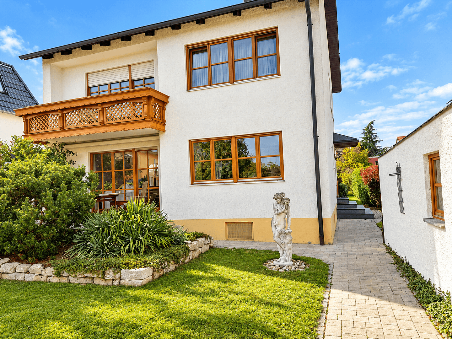 Pronájem domu 135 m², pozemek 646 m², Thomastraße 3,5, Ingolstadt, Bavorsko Pronájem domu 135 m², pozemek 646 m², Thomastraße 3,5, Ingolstadt, Bavorsko