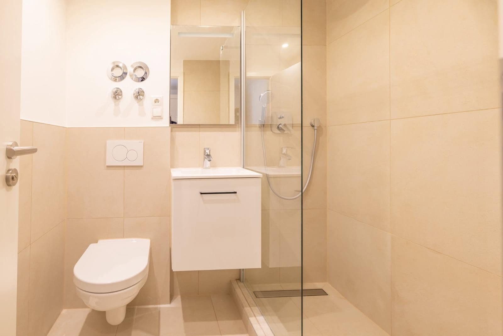 Pronájem bytu 1+1 26 m², Brecherspitzstraße 6, München, Bavorsko Pronájem bytu 1+1 26 m², Brecherspitzstraße 6, München, Bavorsko