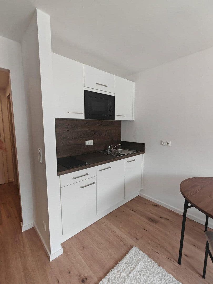 Pronájem bytu 1+1 26 m², Brecherspitzstraße 6, München, Bavorsko Pronájem bytu 1+1 26 m², Brecherspitzstraße 6, München, Bavorsko