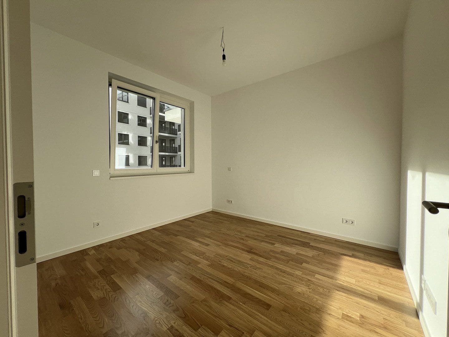 Pronájem bytu 2+1 50 m², Pallasstraße 25, Berlin, Berlín Pronájem bytu 2+1 50 m², Pallasstraße 25, Berlin, Berlín
