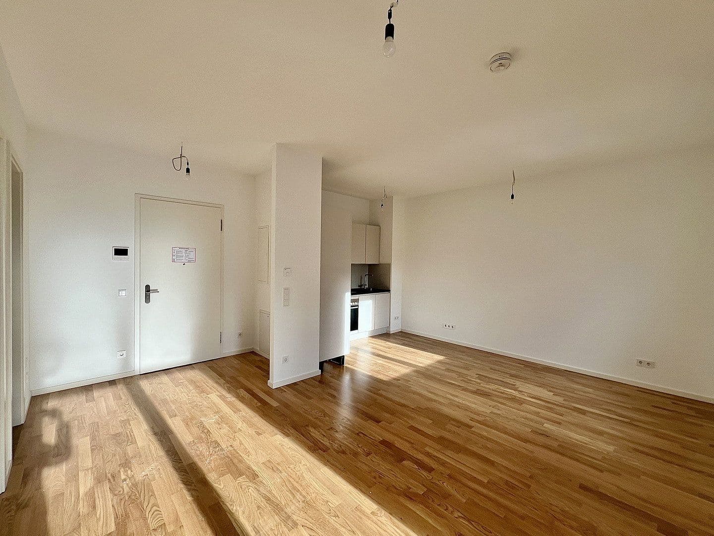 Pronájem bytu 2+1 50 m², Pallasstraße 25, Berlin, Berlín Pronájem bytu 2+1 50 m², Pallasstraße 25, Berlin, Berlín