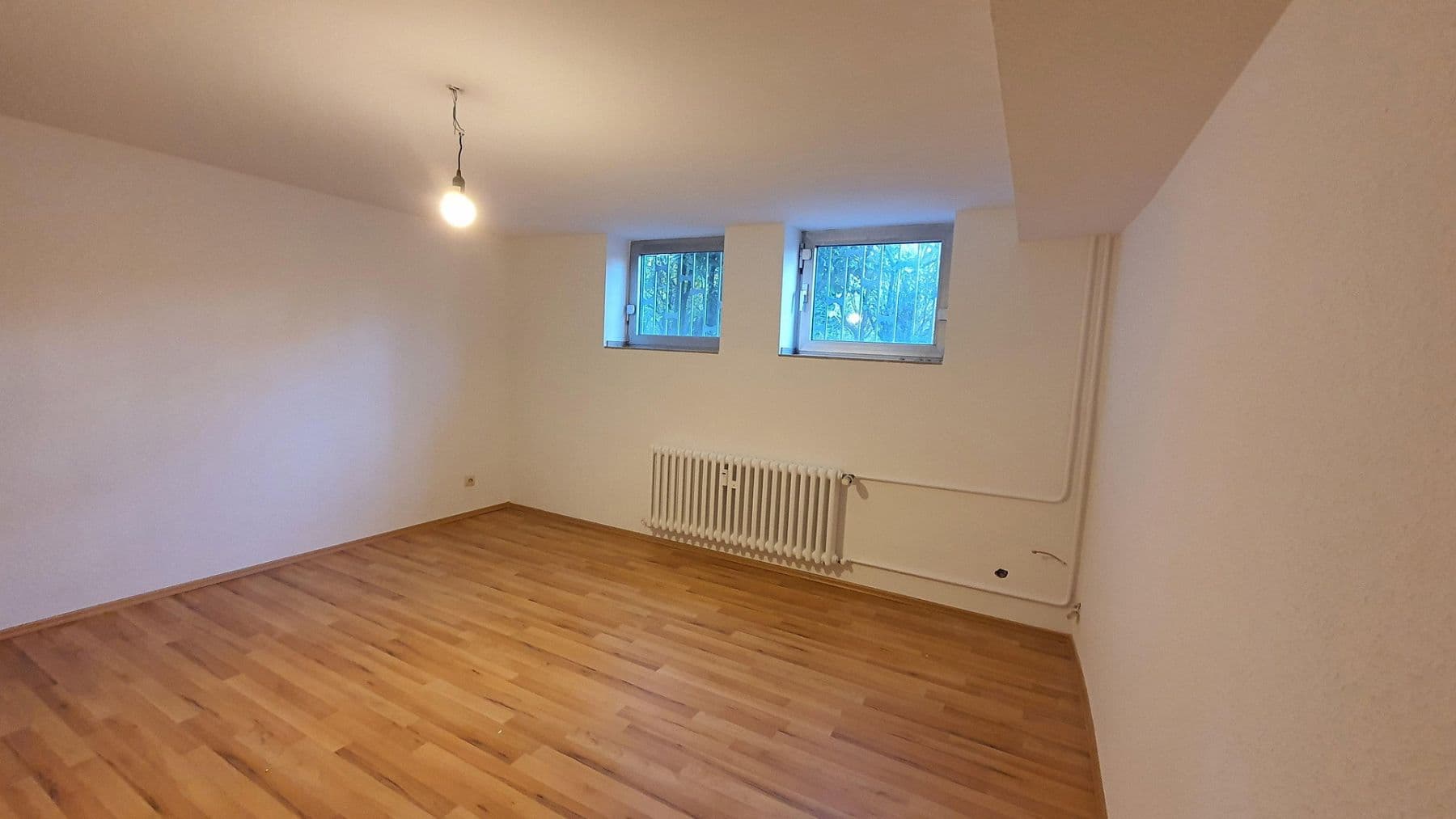 Pronájem bytu 4+kk 130 m², Duisburg, Severní Porýní-Vestfálsko Pronájem bytu 4+kk 130 m², Duisburg, Severní Porýní-Vestfálsko