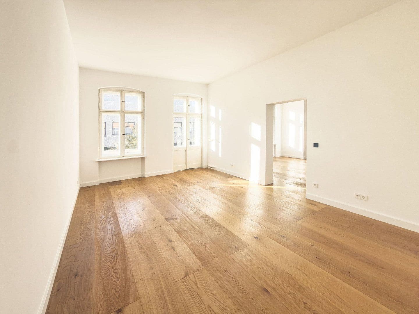 Prodej bytu 3+1 110 m², Karlsruherstraße 11, Berlin, Berlín Prodej bytu 3+1 110 m², Karlsruherstraße 11, Berlin, Berlín