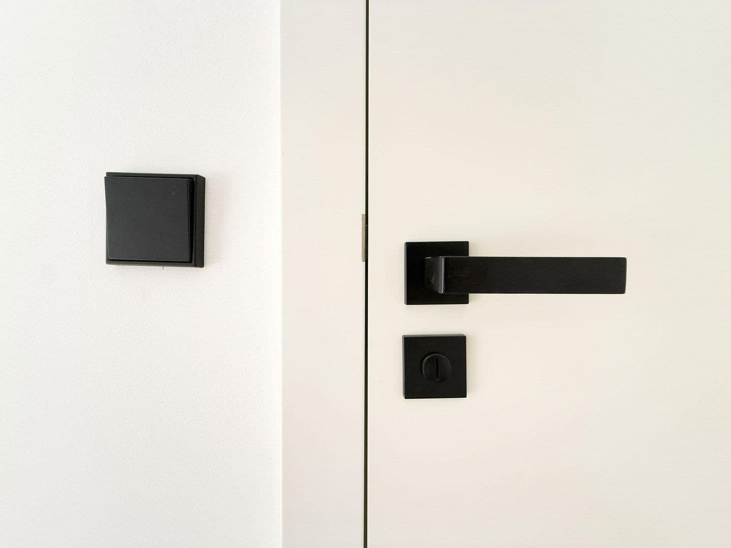 Prodej bytu 3+1 110 m², Karlsruherstraße 11, Berlin, Berlín Prodej bytu 3+1 110 m², Karlsruherstraße 11, Berlin, Berlín