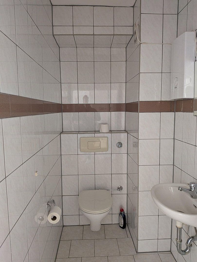 Pronájem bytu 3+1 76 m², Rheydter Straße 248, Mönchengladbach, Severní Porýní-Vestfálsko Pronájem bytu 3+1 76 m², Rheydter Straße 248, Mönchengladbach, Severní Porýní-Vestfálsko