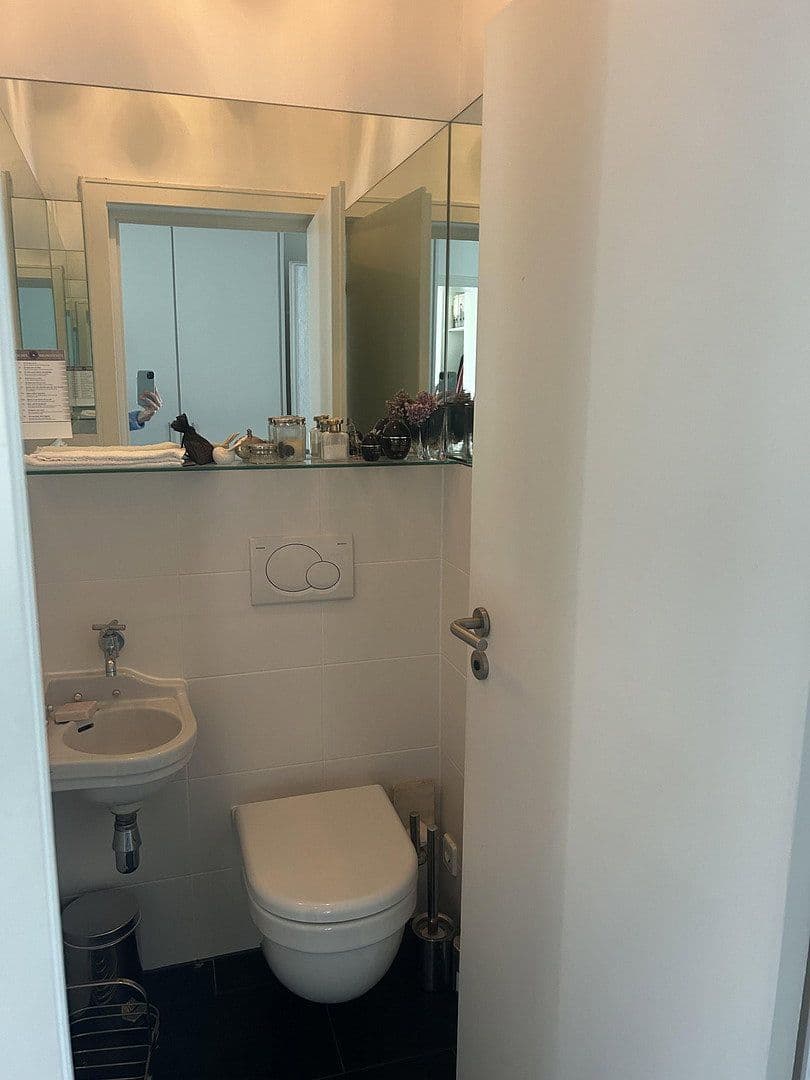 Prodej domu 176 m², pozemek 627 m², Reickertstraße 14, Karlsruhe, Bádensko-Württembersko Prodej domu 176 m², pozemek 627 m², Reickertstraße 14, Karlsruhe, Bádensko-Württembersko