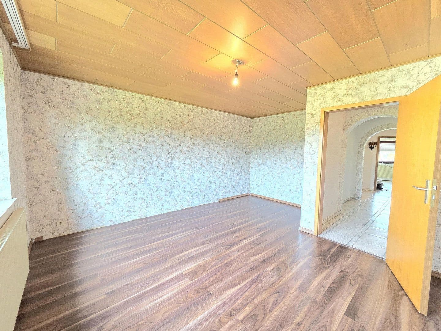 Prodej domu 190 m², pozemek 1.101 m², Abensberg, Bavorsko Prodej domu 190 m², pozemek 1.101 m², Abensberg, Bavorsko