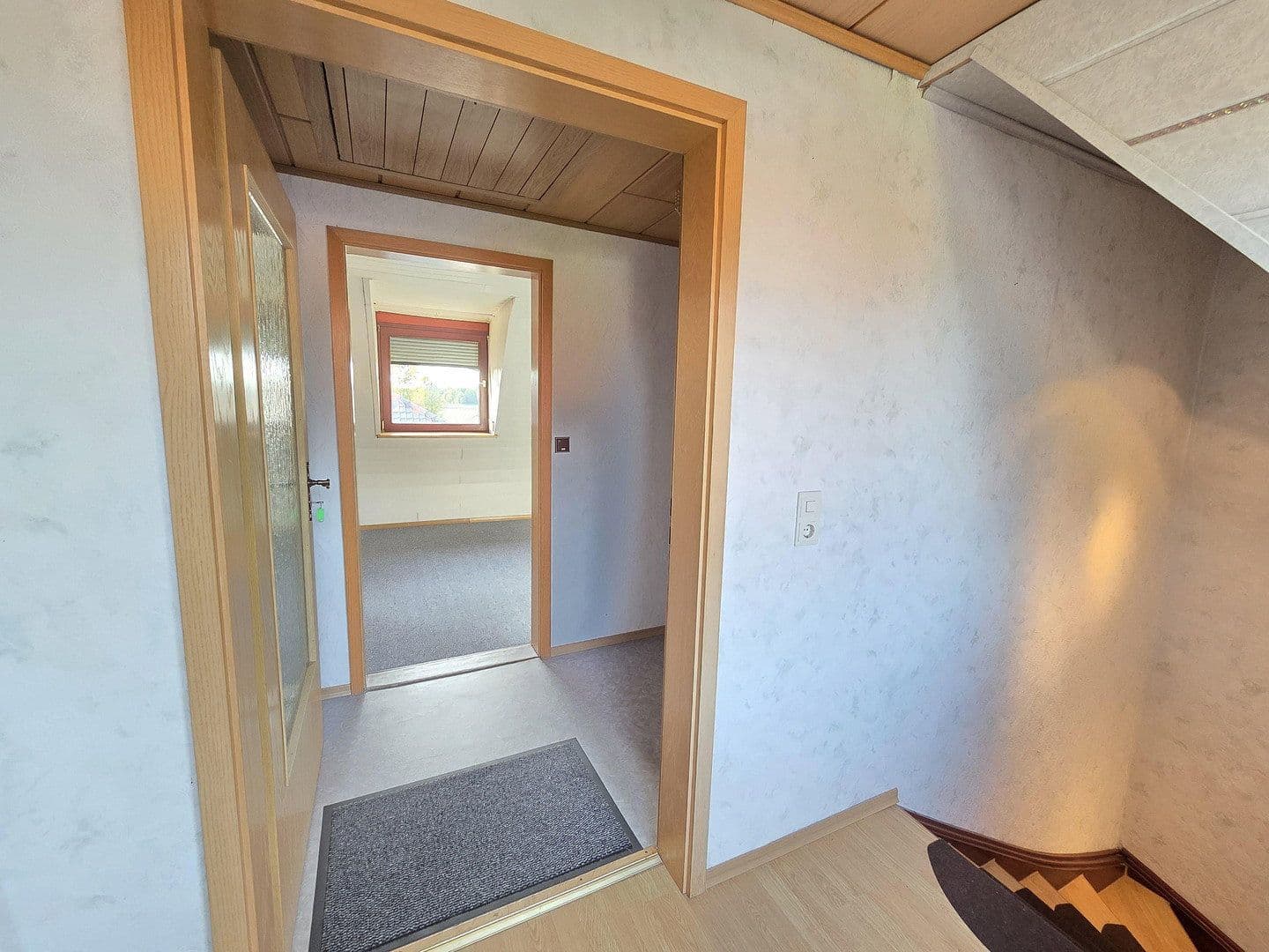 Prodej domu 190 m², pozemek 1.101 m², Abensberg, Bavorsko Prodej domu 190 m², pozemek 1.101 m², Abensberg, Bavorsko