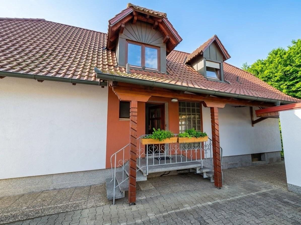 Prodej domu 190 m², pozemek 1.101 m², Abensberg, Bavorsko Prodej domu 190 m², pozemek 1.101 m², Abensberg, Bavorsko