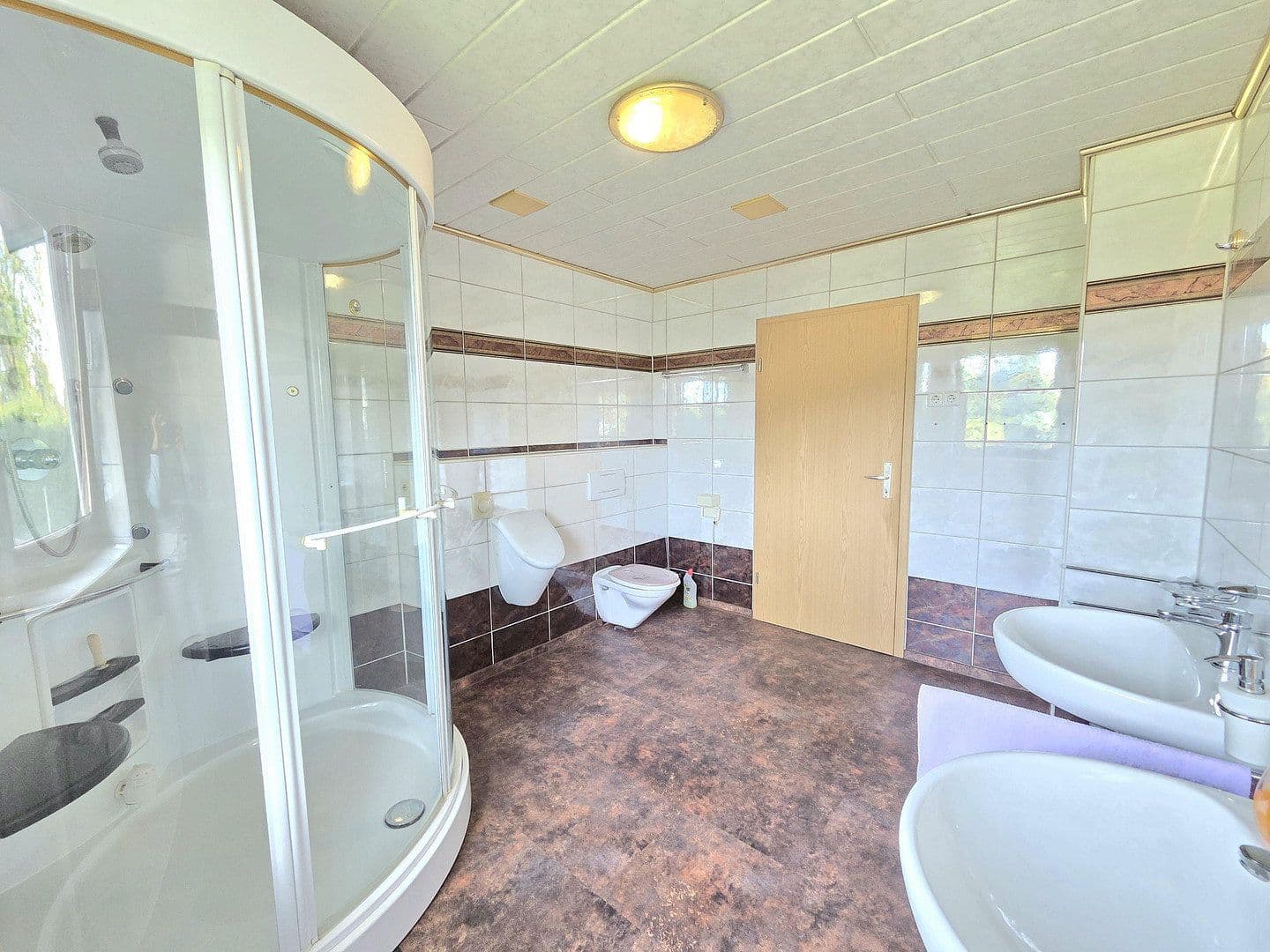 Prodej domu 190 m², pozemek 1.101 m², Abensberg, Bavorsko Prodej domu 190 m², pozemek 1.101 m², Abensberg, Bavorsko
