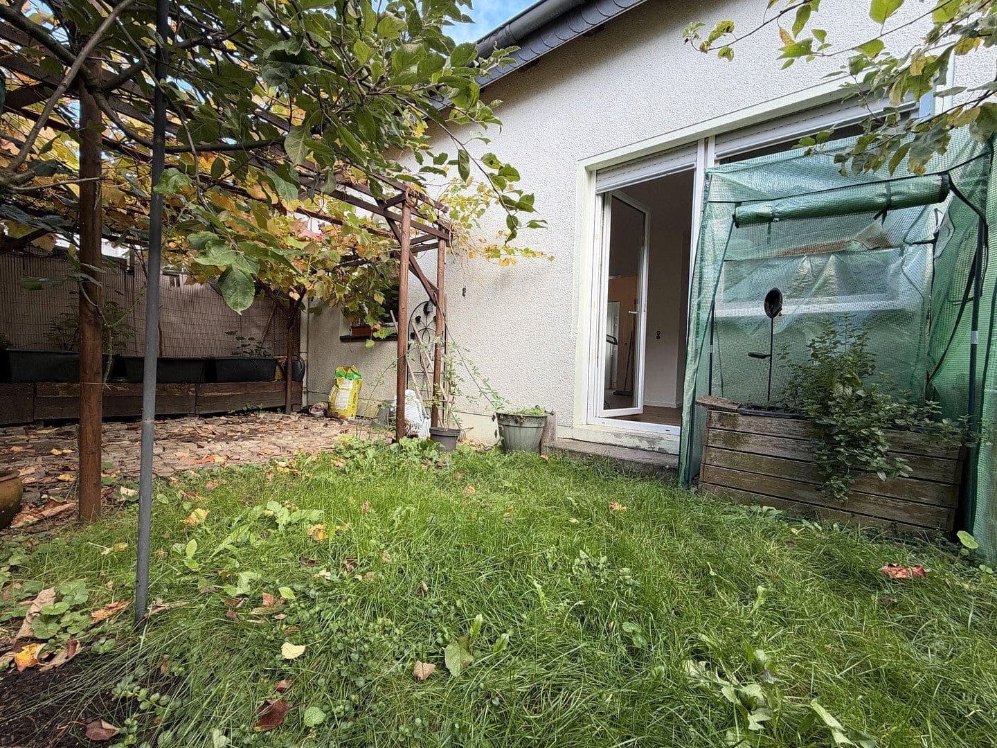 Pronájem domu 97 m², pozemek 150 m², Lützowstr. 139, Solingen, Severní Porýní-Vestfálsko Pronájem domu 97 m², pozemek 150 m², Lützowstr. 139, Solingen, Severní Porýní-Vestfálsko