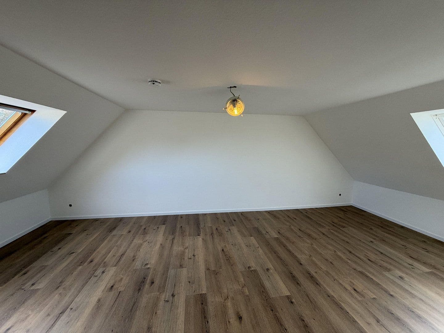 Pronájem domu 97 m², pozemek 150 m², Lützowstr. 139, Solingen, Severní Porýní-Vestfálsko Pronájem domu 97 m², pozemek 150 m², Lützowstr. 139, Solingen, Severní Porýní-Vestfálsko