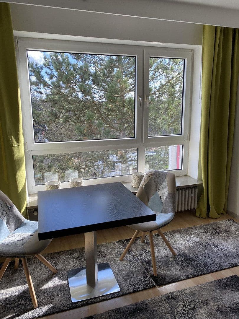Pronájem bytu 1+1 35 m², Ostendstraße 206, Nürnberg-Mögeldorf, Bavorsko Pronájem bytu 1+1 35 m², Ostendstraße 206, Nürnberg-Mögeldorf, Bavorsko