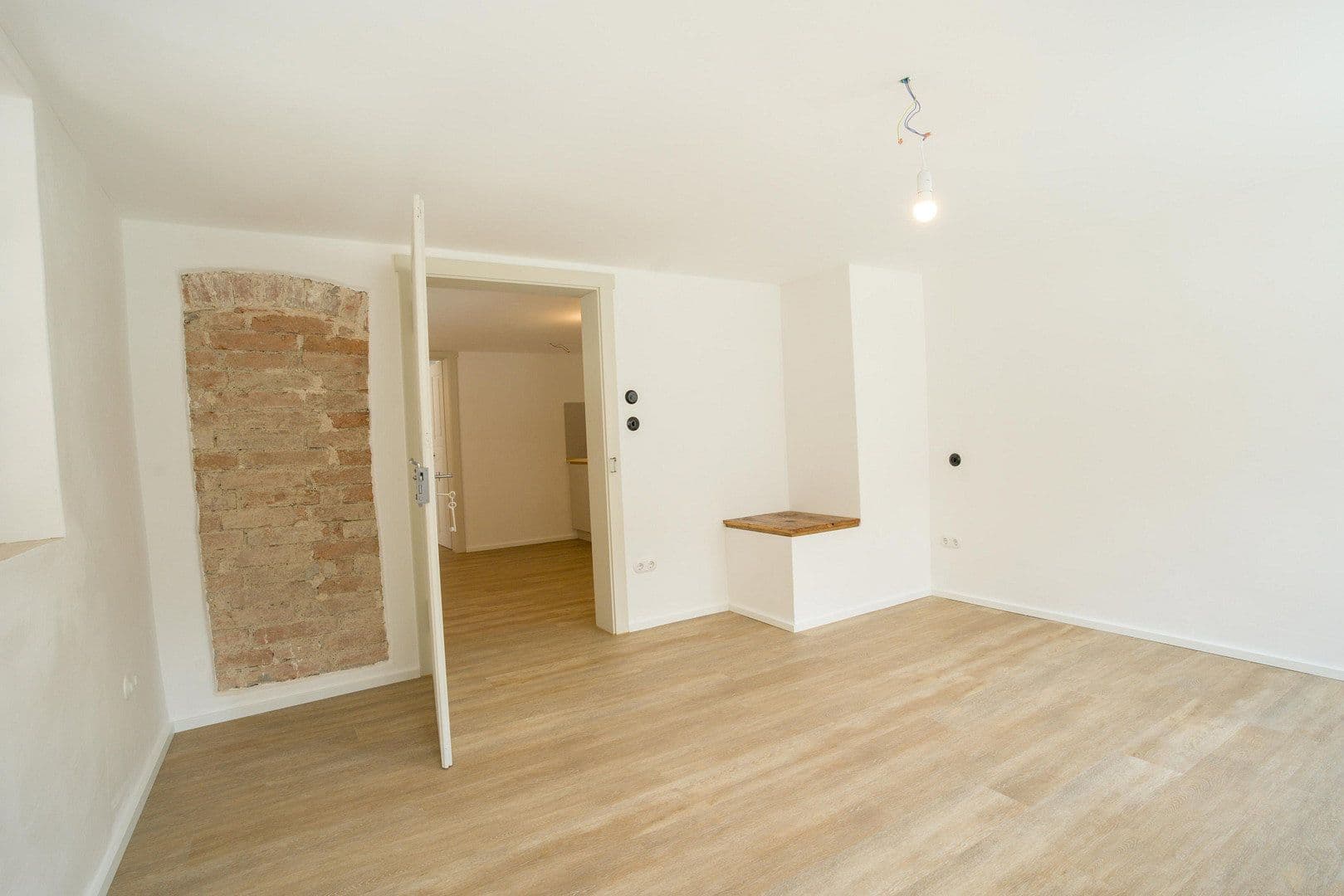 Pronájem bytu 1+1 40 m², Hauptstr. 20, Fuchstal, Bavorsko Pronájem bytu 1+1 40 m², Hauptstr. 20, Fuchstal, Bavorsko