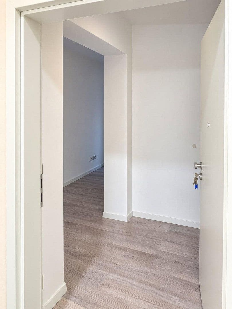 Pronájem bytu 2+1 70 m², Schulstraße 3, Langenbernsdorf, Sasko Pronájem bytu 2+1 70 m², Schulstraße 3, Langenbernsdorf, Sasko