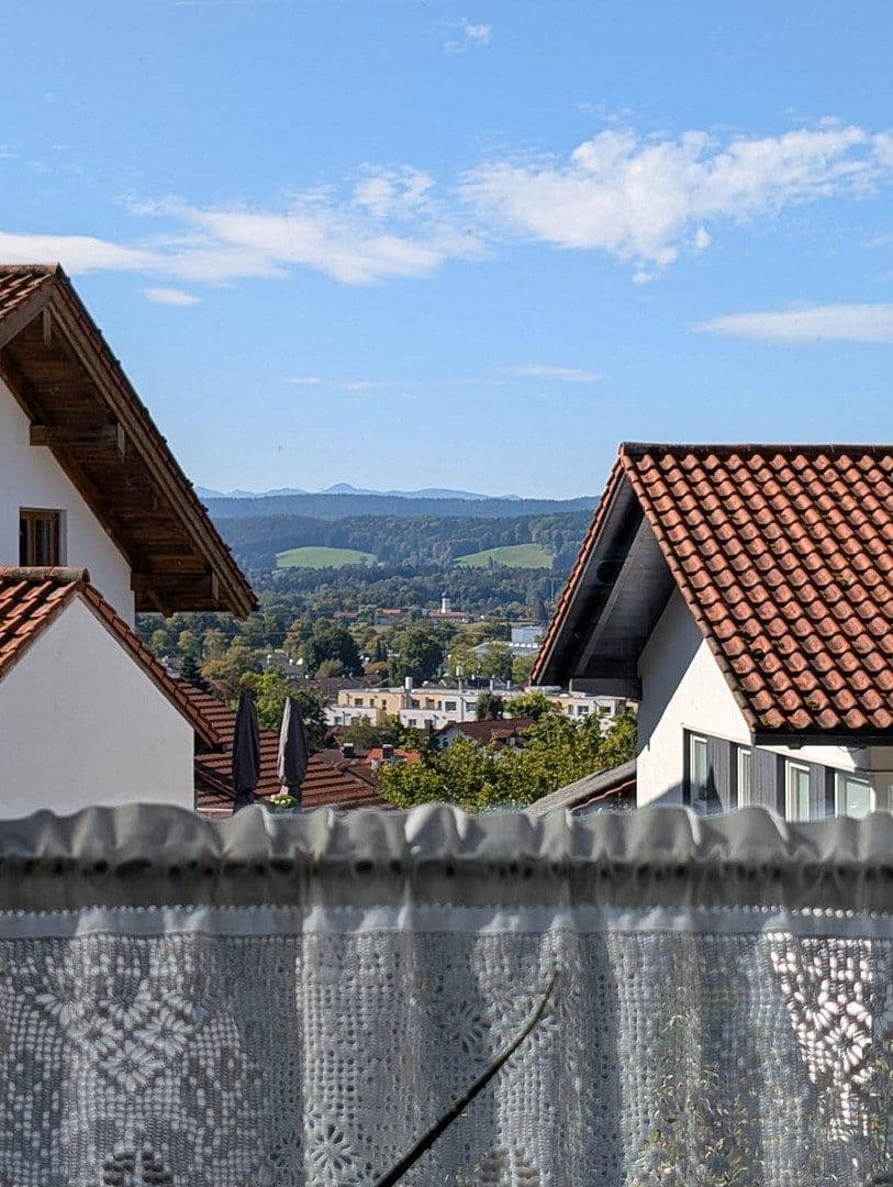 Pronájem bytu 4+1 118 m², Feldkirchen-Westerham, Bavorsko Pronájem bytu 4+1 118 m², Feldkirchen-Westerham, Bavorsko