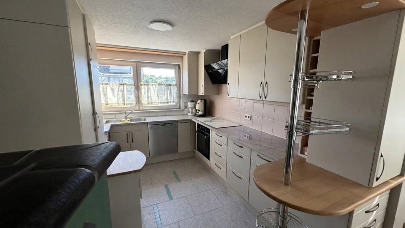 Prodej domu 135 m², pozemek 163 m², Wernau (Neckar), Bádensko-Württembersko Prodej domu 135 m², pozemek 163 m², Wernau (Neckar), Bádensko-Württembersko