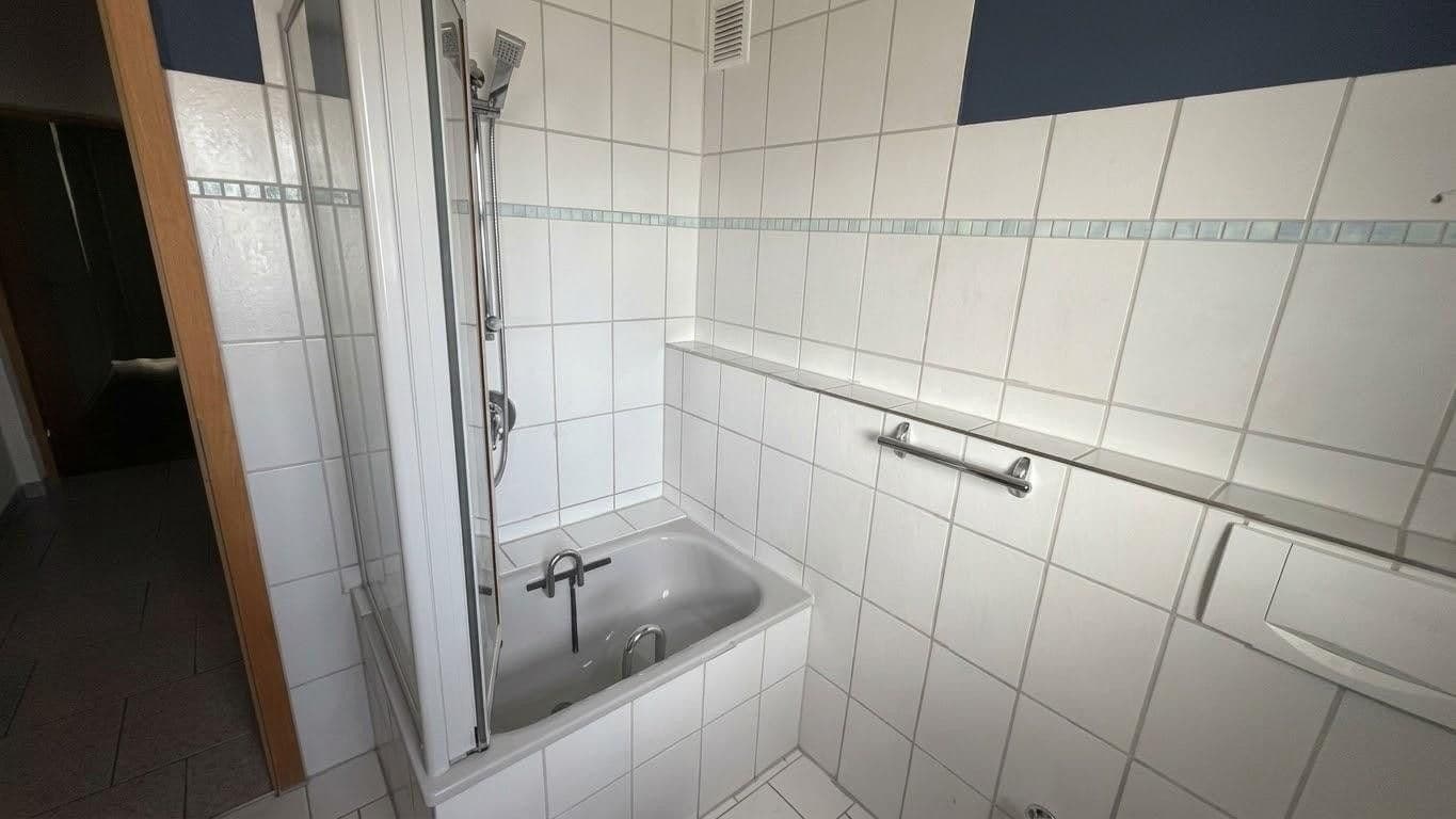 Prodej domu 135 m², pozemek 163 m², Wernau (Neckar), Bádensko-Württembersko Prodej domu 135 m², pozemek 163 m², Wernau (Neckar), Bádensko-Württembersko