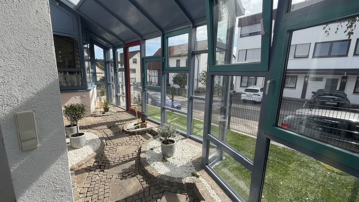 Prodej domu 135 m², pozemek 163 m², Wernau (Neckar), Bádensko-Württembersko Prodej domu 135 m², pozemek 163 m², Wernau (Neckar), Bádensko-Württembersko