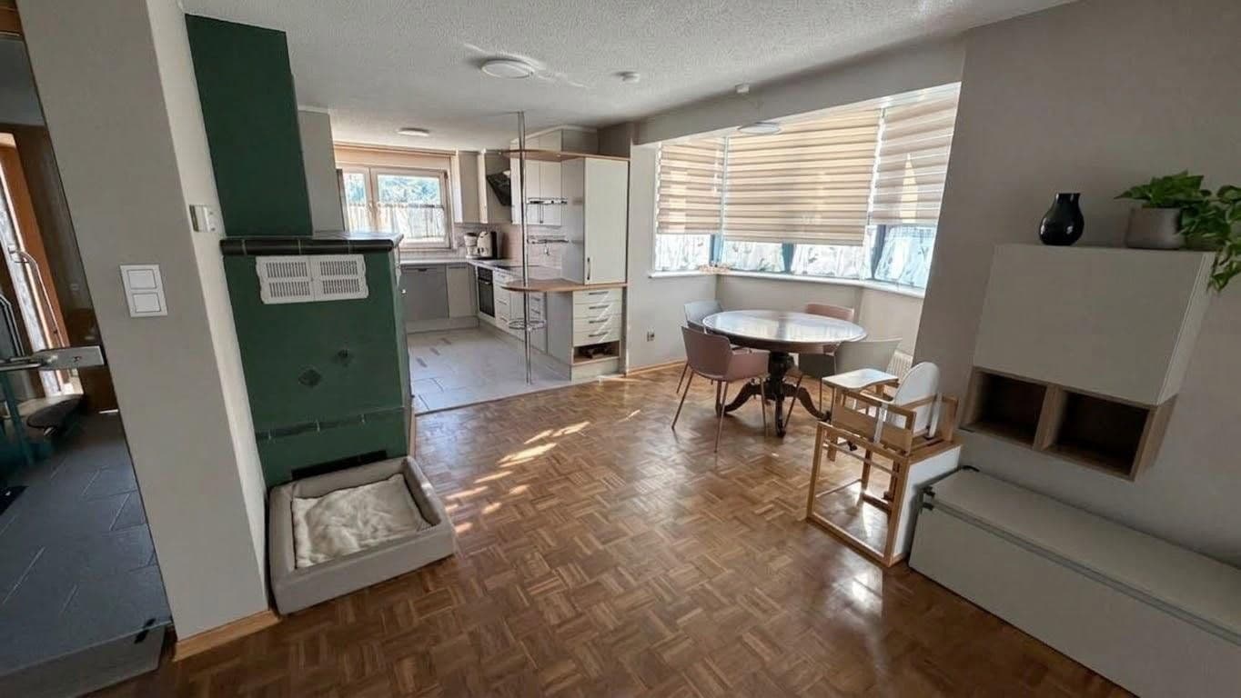Prodej domu 135 m², pozemek 163 m², Wernau (Neckar), Bádensko-Württembersko Prodej domu 135 m², pozemek 163 m², Wernau (Neckar), Bádensko-Württembersko