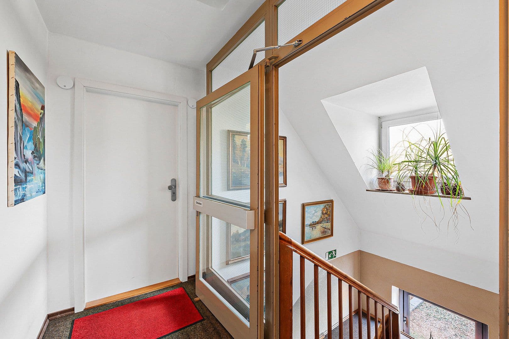 Pronájem bytu 1+1 12 m², Aidenbachstr.122, München, Bavorsko Pronájem bytu 1+1 12 m², Aidenbachstr.122, München, Bavorsko