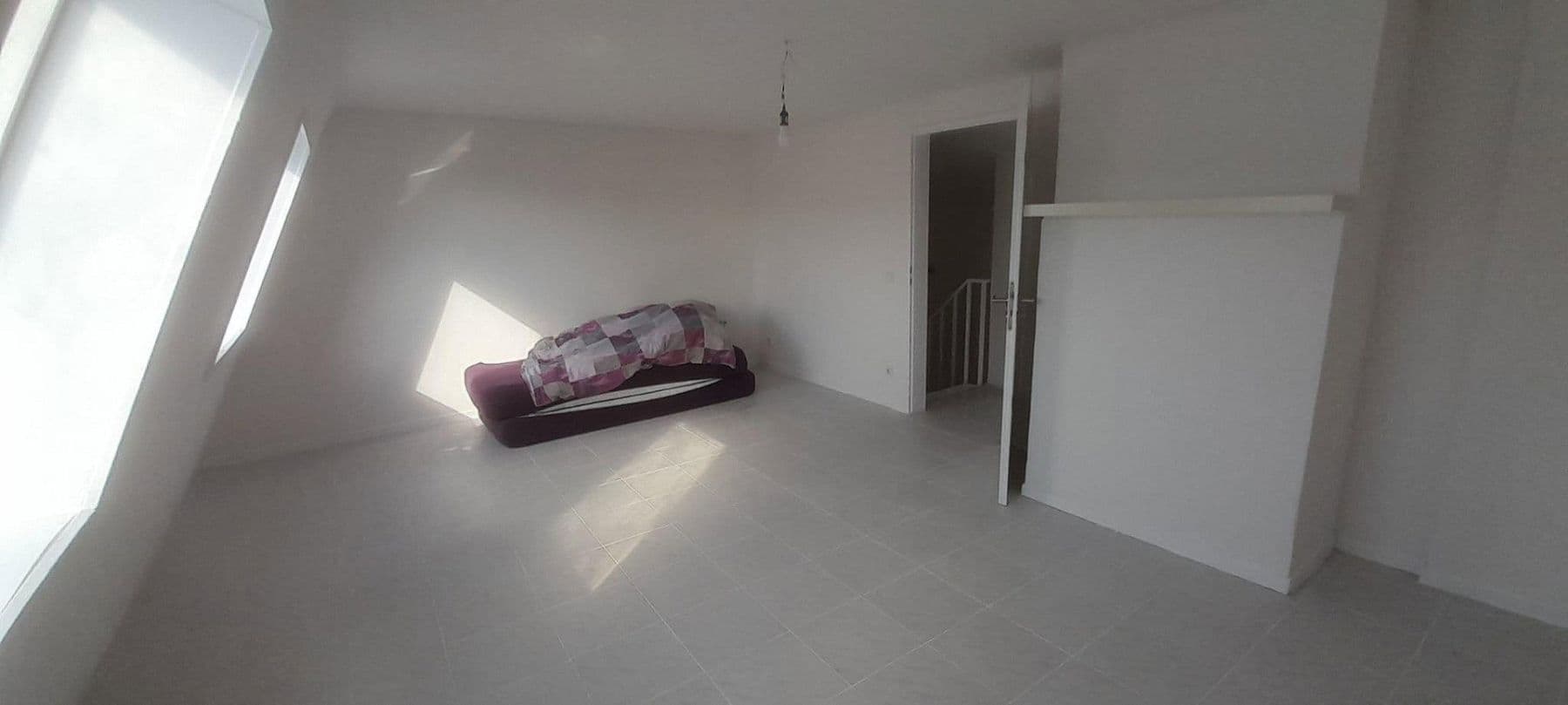 Prodej domu 133 m², pozemek 149 m², Westerfelder Ring 13, Wörth, Bavorsko Prodej domu 133 m², pozemek 149 m², Westerfelder Ring 13, Wörth, Bavorsko