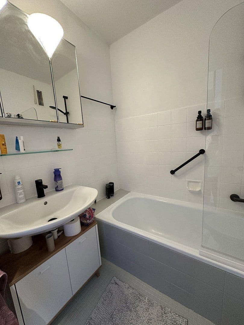 Pronájem bytu 1+1 25 m², Graupnerweg 42, Darmstadt, Hessen Pronájem bytu 1+1 25 m², Graupnerweg 42, Darmstadt, Hessen