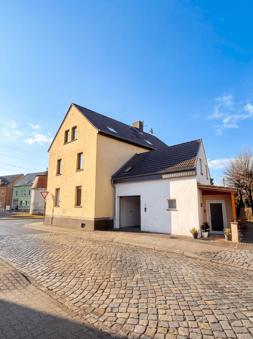 Pronájem bytu 2+1 81 m², Pechauer Straße 1, Magdeburg, Sasko-Anhaltsko Pronájem bytu 2+1 81 m², Pechauer Straße 1, Magdeburg, Sasko-Anhaltsko