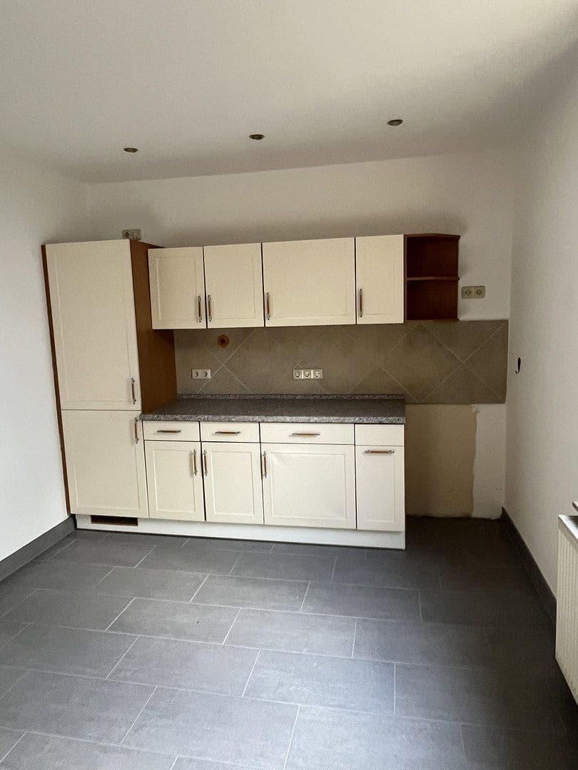 Pronájem bytu 2+1 81 m², Pechauer Straße 1, Magdeburg, Sasko-Anhaltsko Pronájem bytu 2+1 81 m², Pechauer Straße 1, Magdeburg, Sasko-Anhaltsko