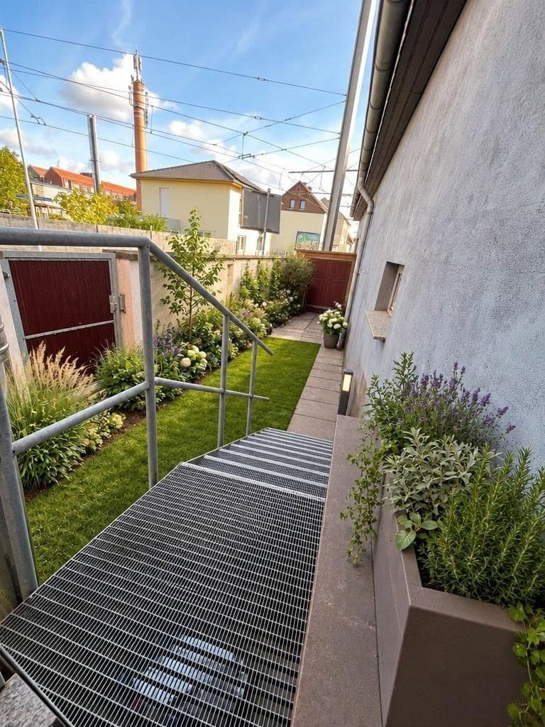 Pronájem bytu 2+1 81 m², Pechauer Straße 1, Magdeburg, Sasko-Anhaltsko Pronájem bytu 2+1 81 m², Pechauer Straße 1, Magdeburg, Sasko-Anhaltsko