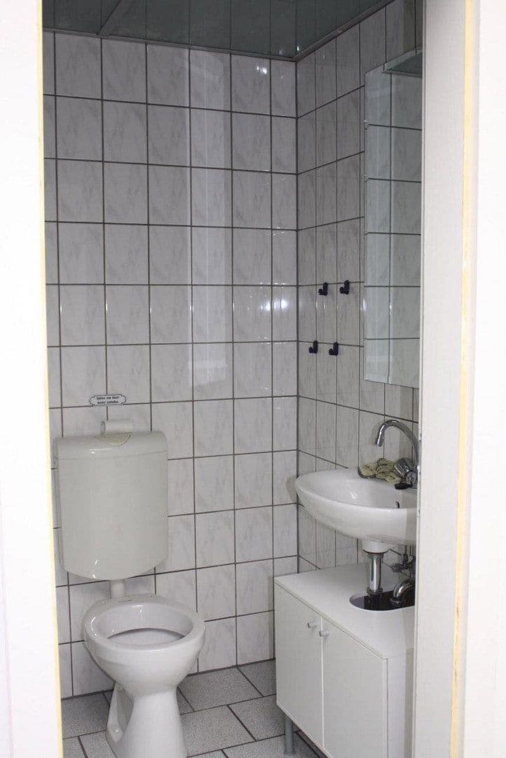 Pronájem nebytového prostoru 133 m², Dürerstr.3, Essen, Severní Porýní-Vestfálsko Pronájem nebytového prostoru 133 m², Dürerstr.3, Essen, Severní Porýní-Vestfálsko