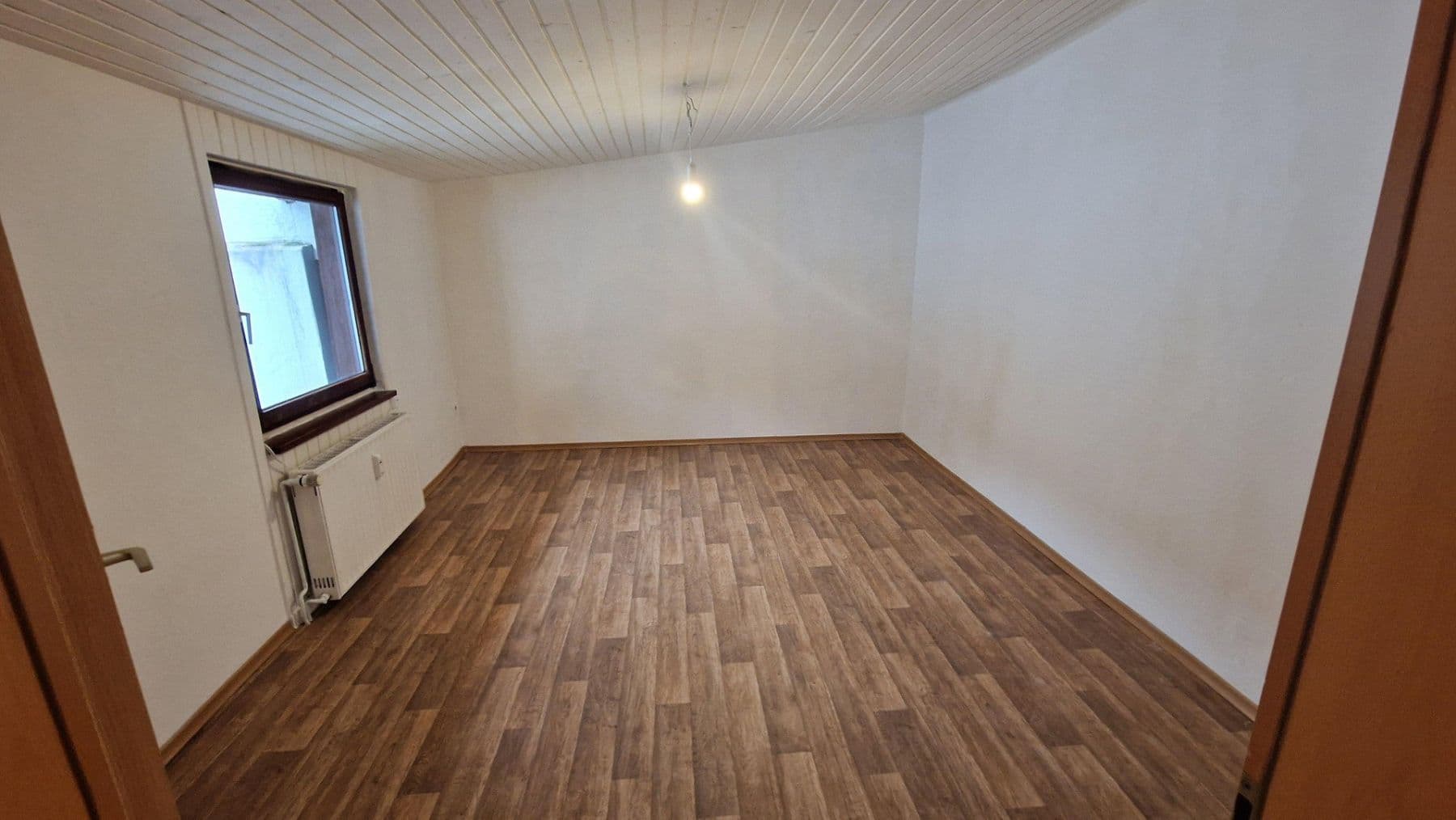 Pronájem domu 60 m², pozemek 1 m², Betzdorf, Porýní-Falc Pronájem domu 60 m², pozemek 1 m², Betzdorf, Porýní-Falc