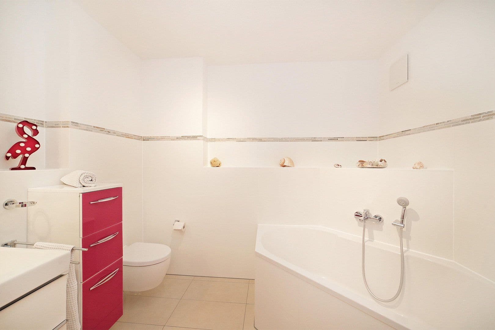 Prodej bytu 4+1 95 m², Federseestraße 13a, München, Bavorsko Prodej bytu 4+1 95 m², Federseestraße 13a, München, Bavorsko