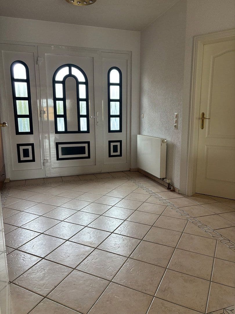 Prodej domu 190 m², pozemek 1.200 m², Frellstedt, Dolní Sasko Prodej domu 190 m², pozemek 1.200 m², Frellstedt, Dolní Sasko