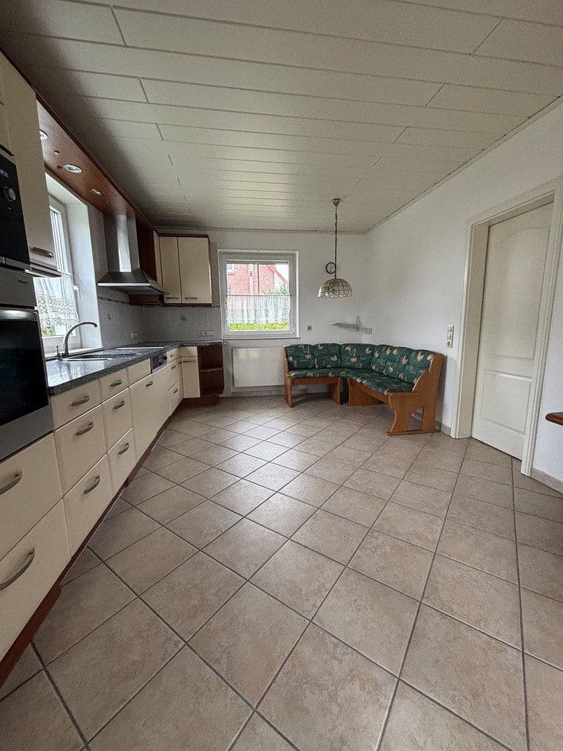 Prodej domu 190 m², pozemek 1.200 m², Frellstedt, Dolní Sasko Prodej domu 190 m², pozemek 1.200 m², Frellstedt, Dolní Sasko